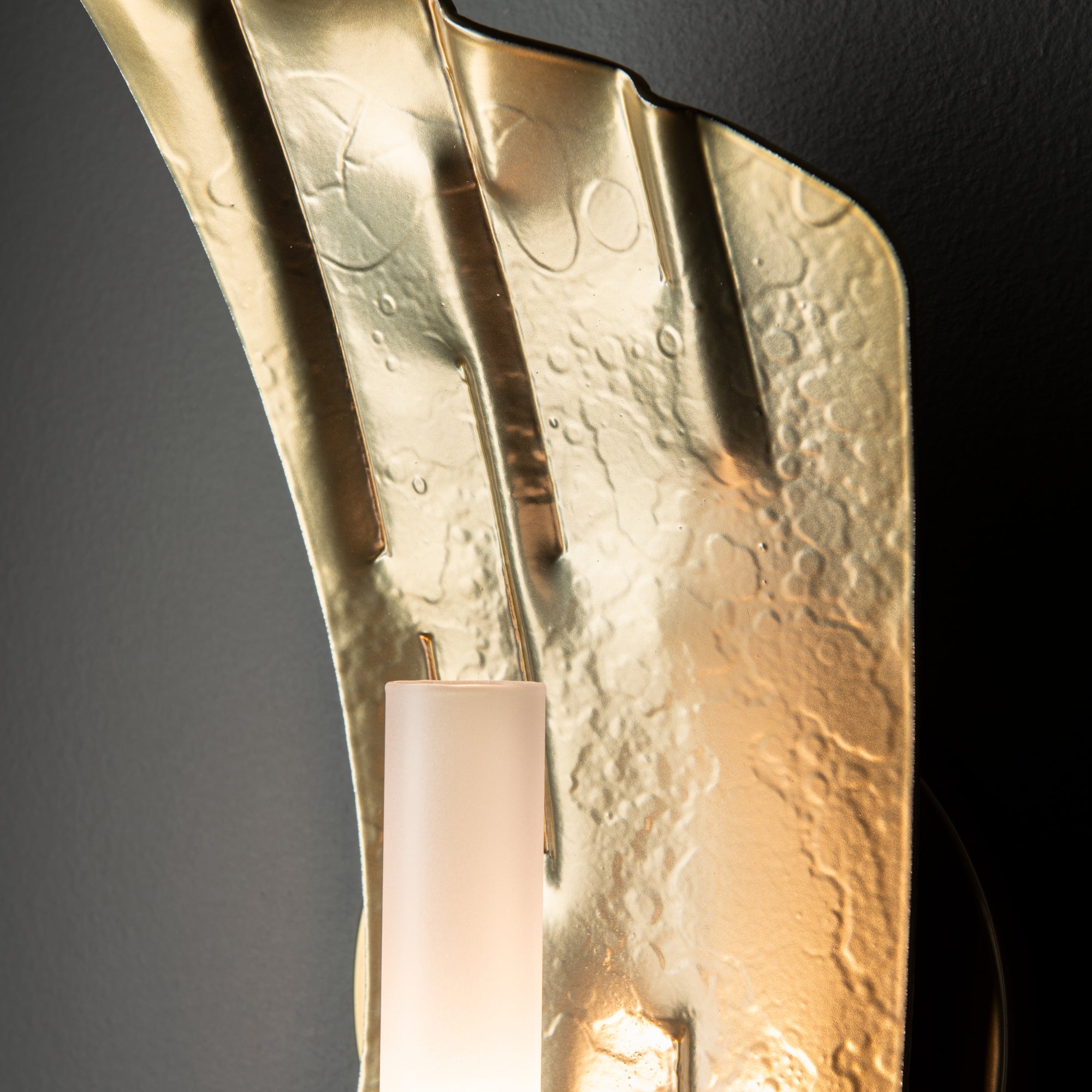 Crest 1L wall sconce - 201062